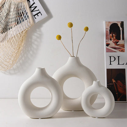 Nordische weiße Blumenvase entworfen Kunststoff Pflanzentopf Blumenknospenflasche Blumenanordnung Anzeigeflasche Wohnzimmer Dekor